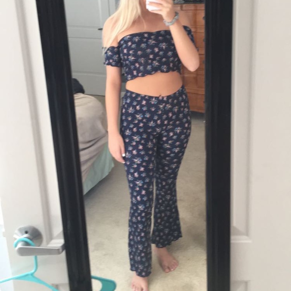 Two piece set: flowy pants & off the shoulder top